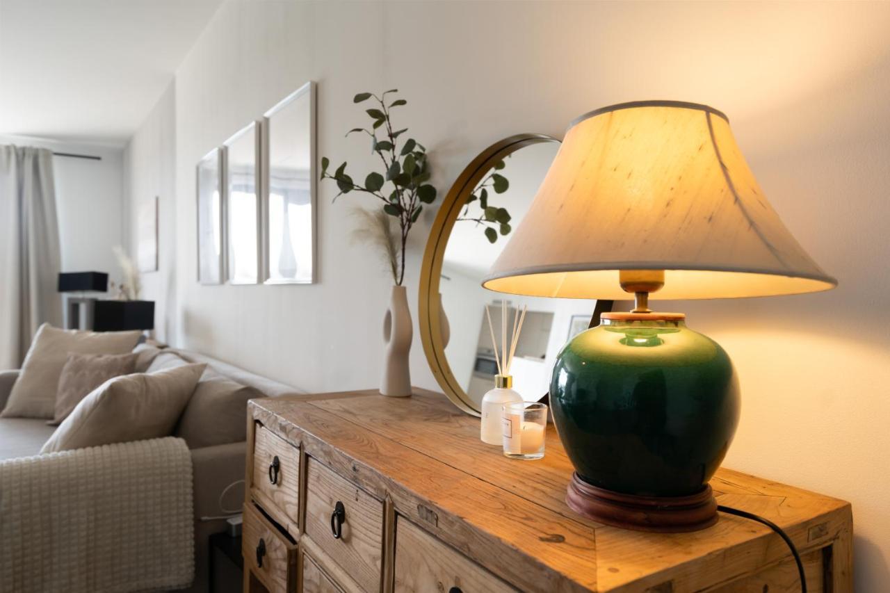SHS HOMES-LUXE HIGHRISE, 2 BEDROOMS, KITCHEN, FREE PARKING, STUNNING VIEW, LARGE TARRASSE, WORKSPACE, Washer&Drider Hasselt Exterior foto