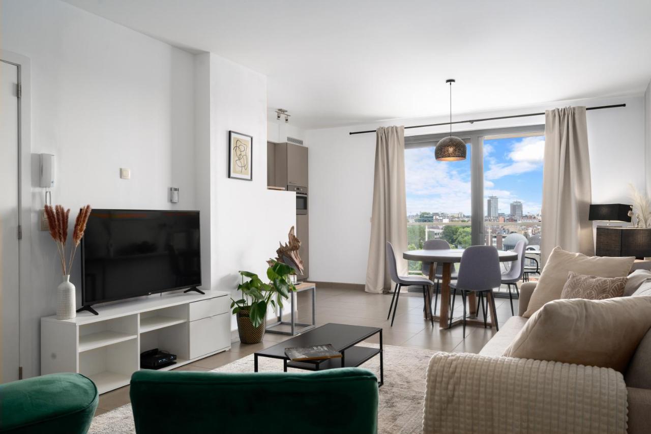 SHS HOMES-LUXE HIGHRISE, 2 BEDROOMS, KITCHEN, FREE PARKING, STUNNING VIEW, LARGE TARRASSE, WORKSPACE, Washer&Drider Hasselt Exterior foto