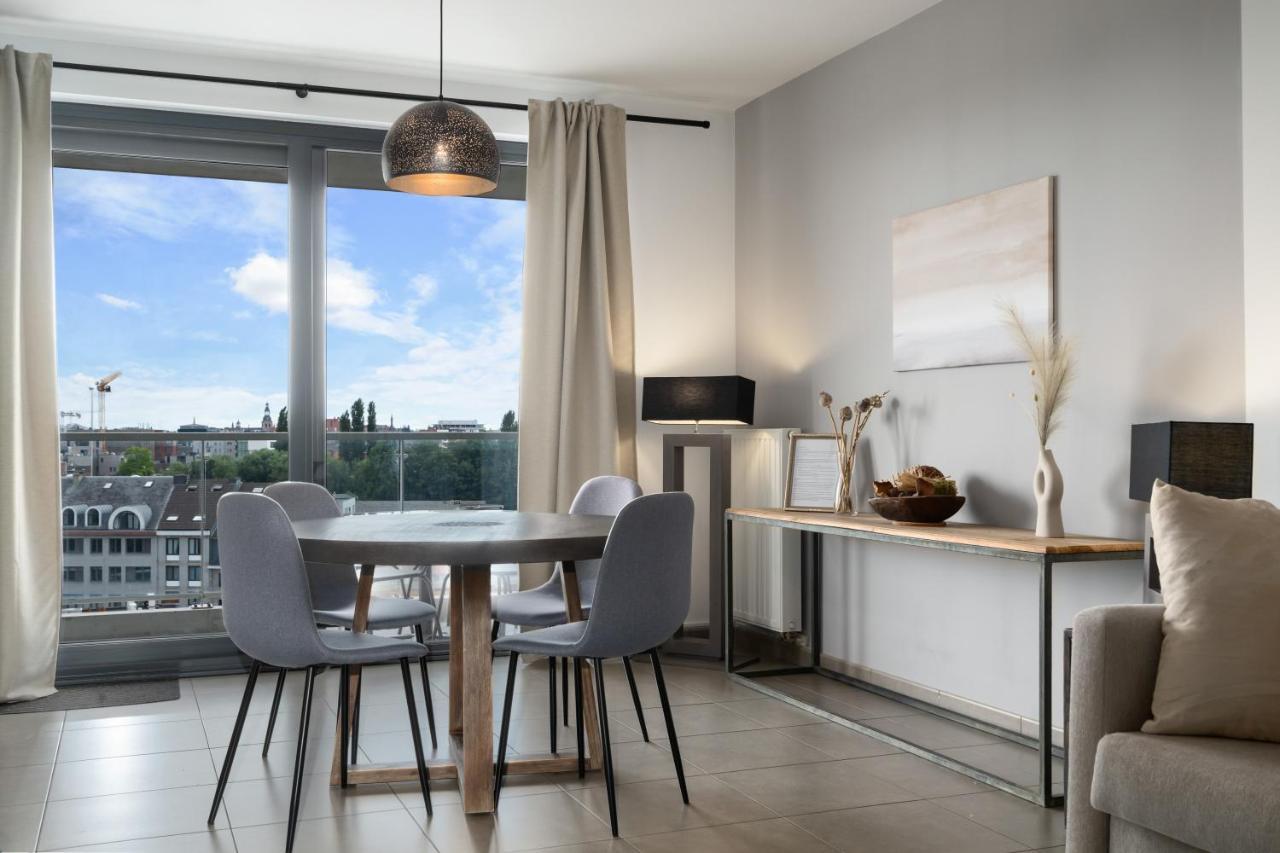 SHS HOMES-LUXE HIGHRISE, 2 BEDROOMS, KITCHEN, FREE PARKING, STUNNING VIEW, LARGE TARRASSE, WORKSPACE, Washer&Drider Hasselt Exterior foto