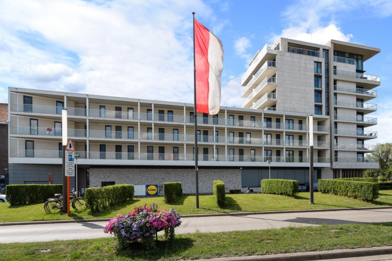 SHS HOMES-LUXE HIGHRISE, 2 BEDROOMS, KITCHEN, FREE PARKING, STUNNING VIEW, LARGE TARRASSE, WORKSPACE, Washer&Drider Hasselt Exterior foto